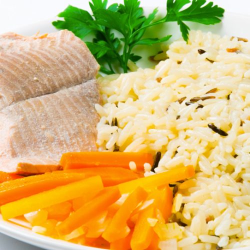 Ужин Филе кеты на пару с рисом босто. Меню диета елены малышевой