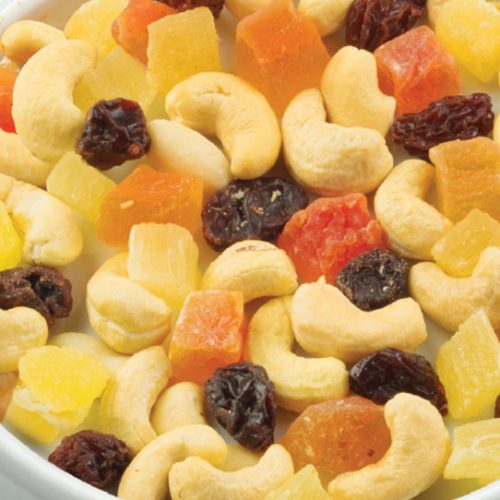 Сладкий Десерт Кешью с изюмом, папайей и ананасом в меню Диета елены малышвой