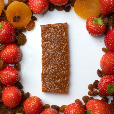 Завтрак Фруктовый батончик с клубникой