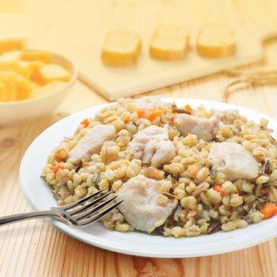 Обед Плов из дикого риса с крупой, овощами и цыпленком